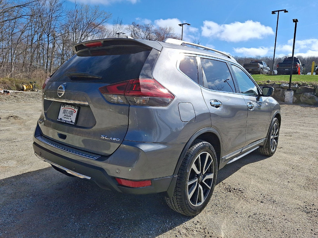 Used 2020 Nissan Rogue SL image 25