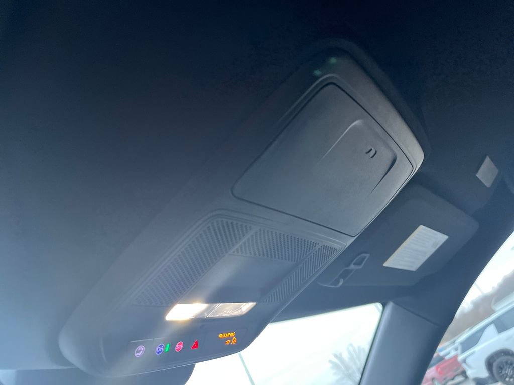 New 2026 Chevrolet Traverse LT image 17