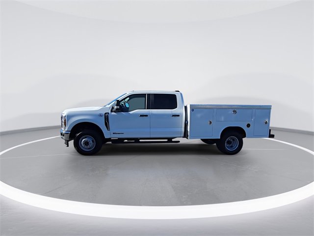 New 2026 Ford F350 XL w/ XL Chrome Package image 4