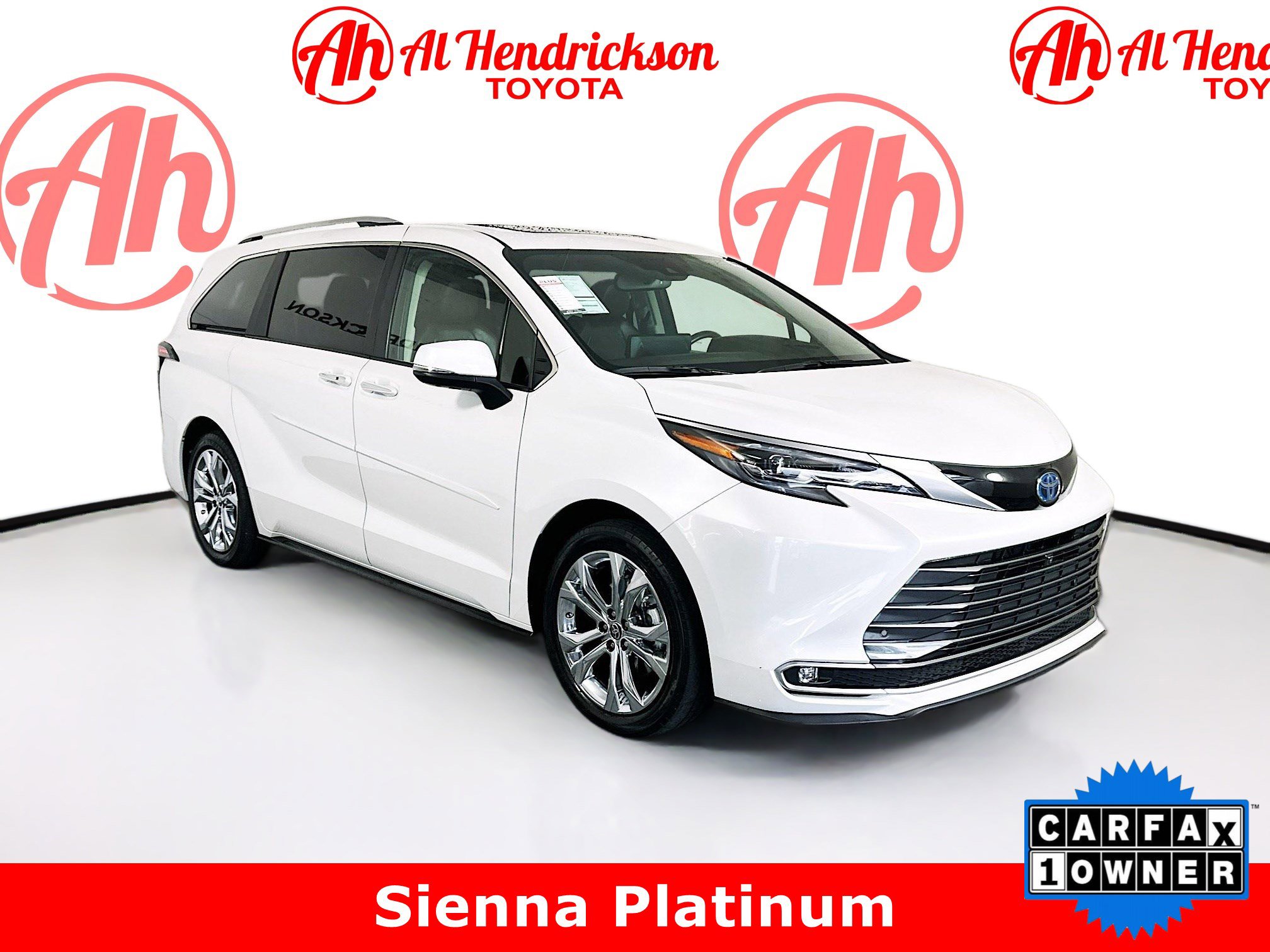 Used 2024 Toyota Sienna Platinum video 1