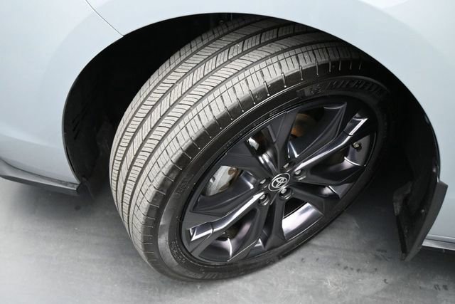 Used 2025 Toyota Sienna XSE FWD image 30