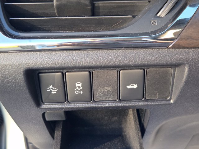 Used 2017 Toyota Avalon XLE FWD image 27