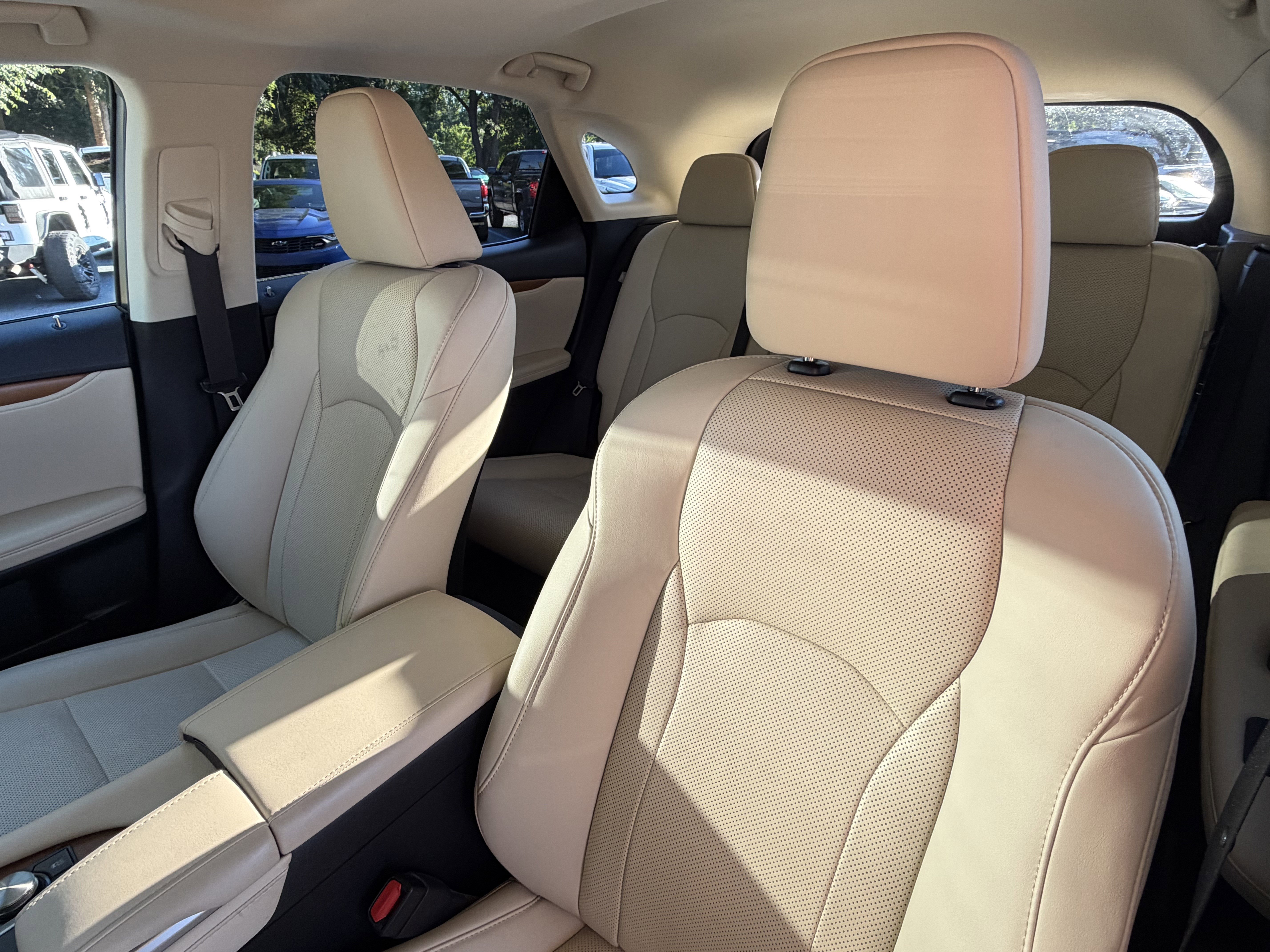 Used 2022 Lexus RX 350 FWD w/ Premium Package image 17