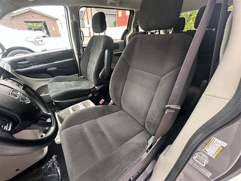 Used 2016 Dodge Grand Caravan SE w/ Quick Order Package 29E SE FWD image 54