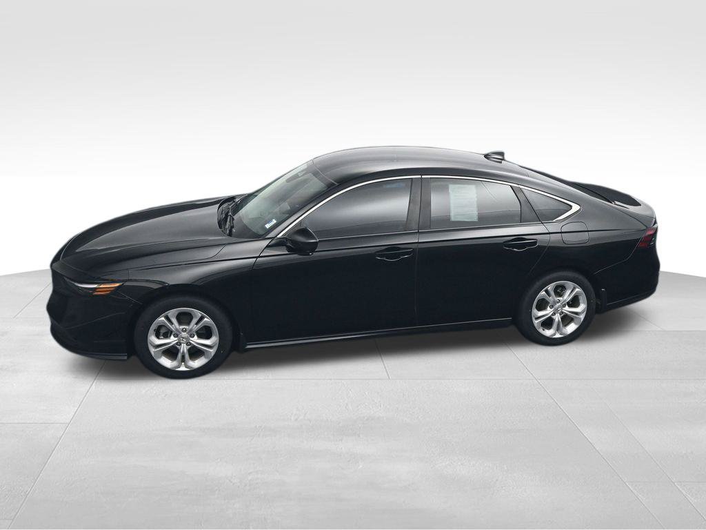 Used 2025 Honda Accord LX image 32