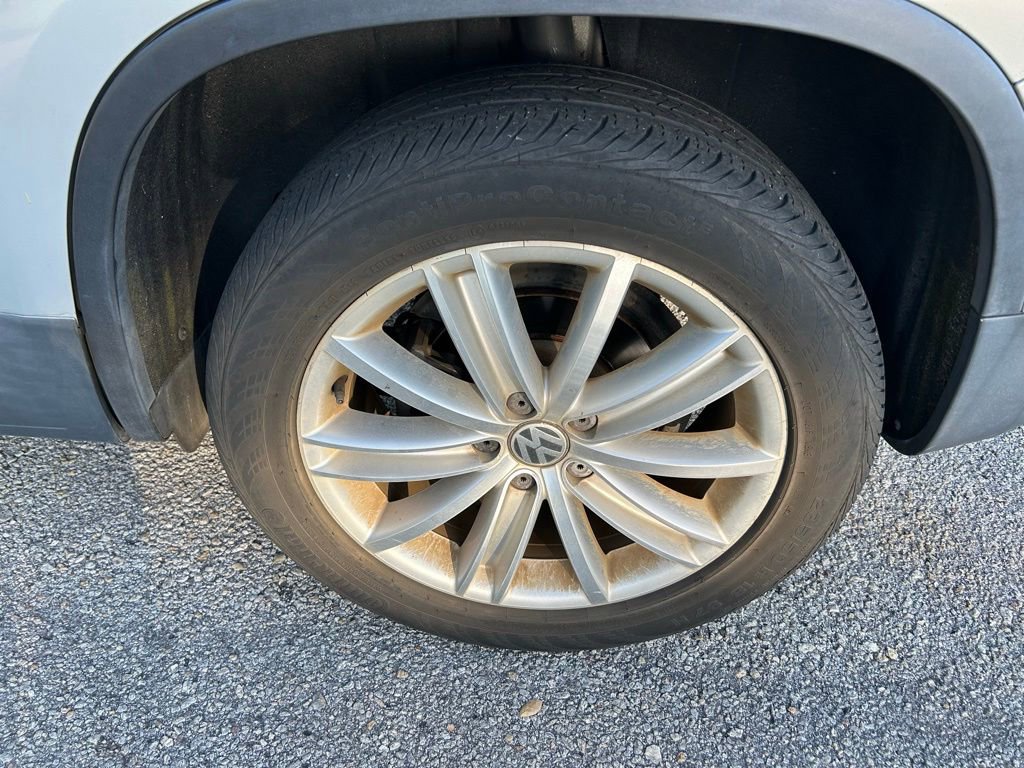 Used 2012 Volkswagen Tiguan SE FWD image 10