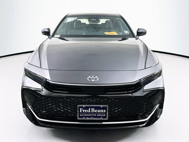 Used 2023 Toyota Crown XLE image 2