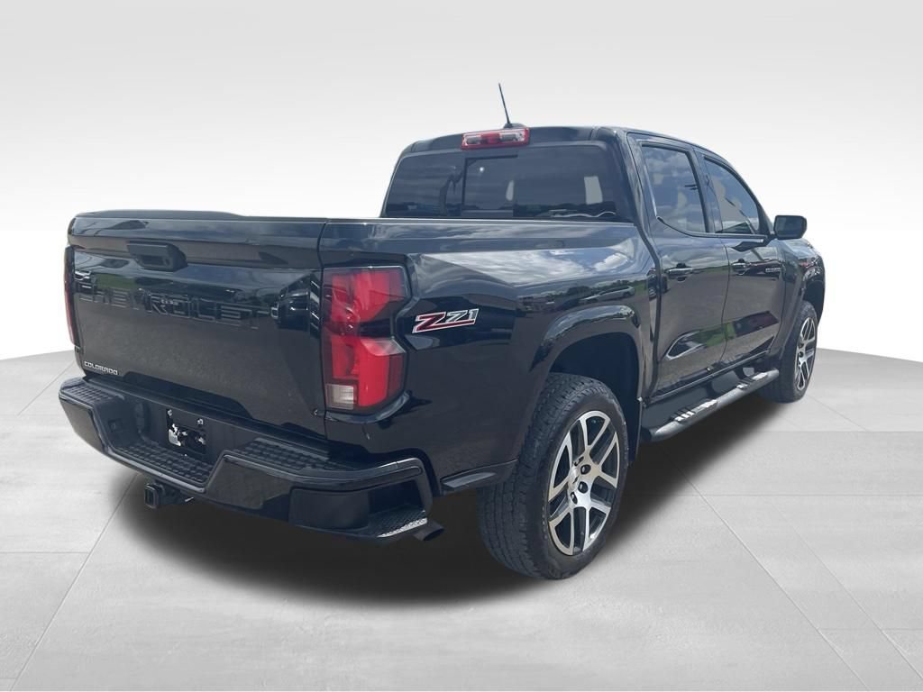 Used 2023 Chevrolet Colorado Z71 w/ Z71 Convenience Package 2 AWD/4WD image 11