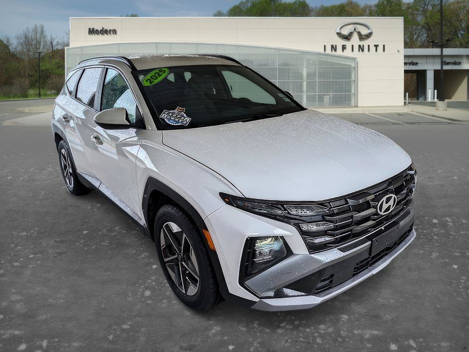 Used 2025 Hyundai Tucson SEL FWD image 2