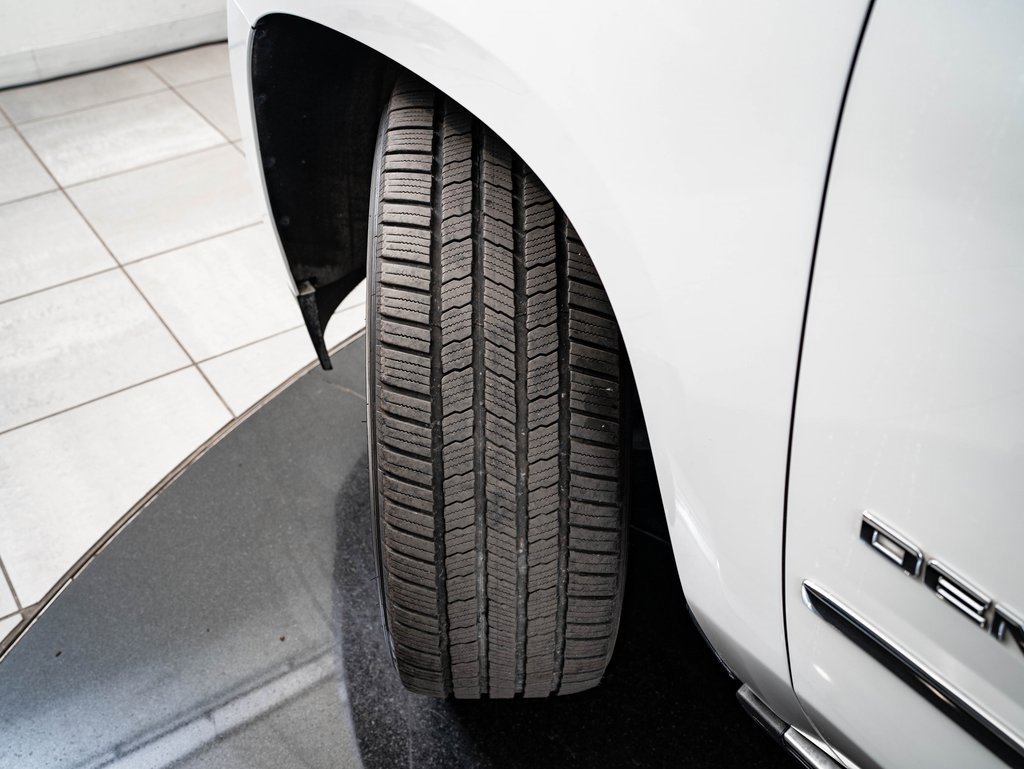 Used 2019 GMC Yukon Denali w/ Denali Ultimate Package image 52