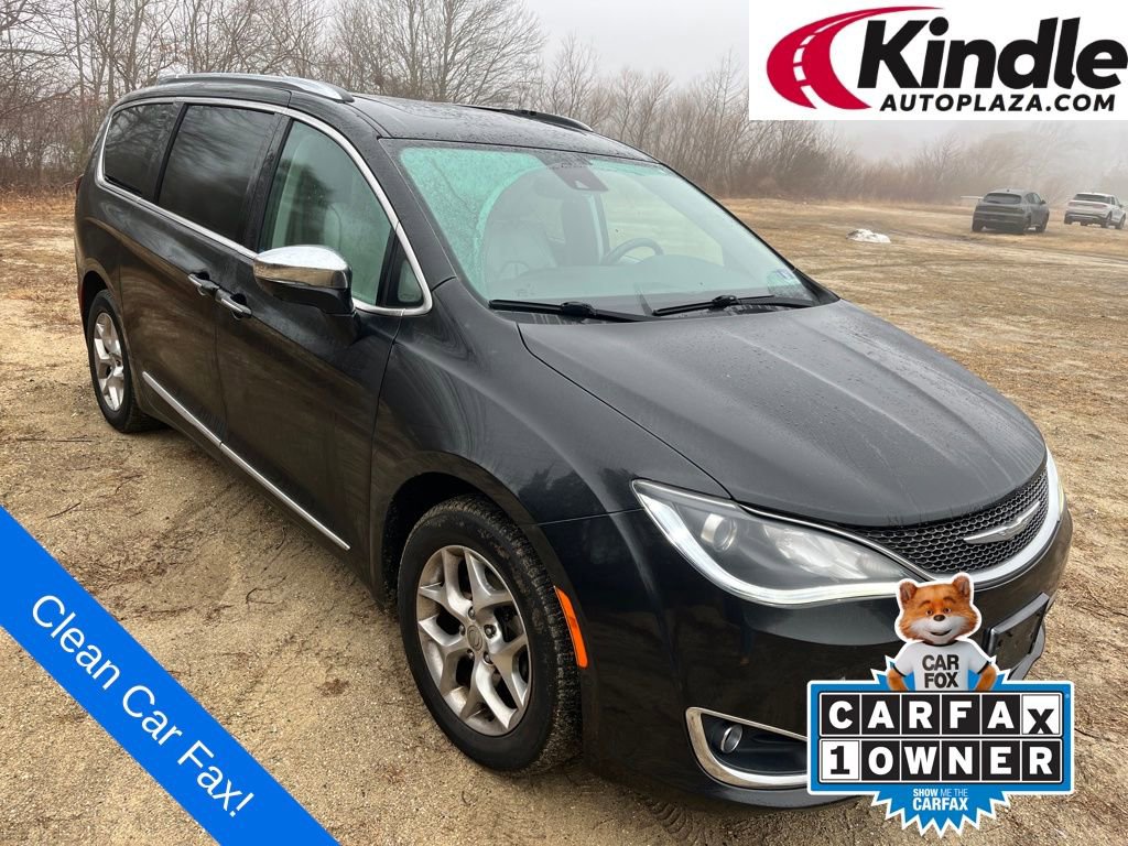 Used 2017 Chrysler Pacifica Limited w/ UConnect Theater Package