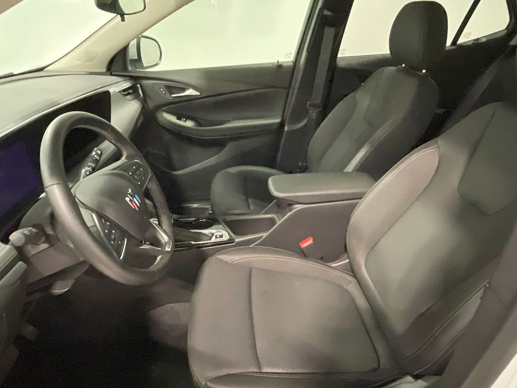 Used 2025 Buick Encore GX Preferred image 3