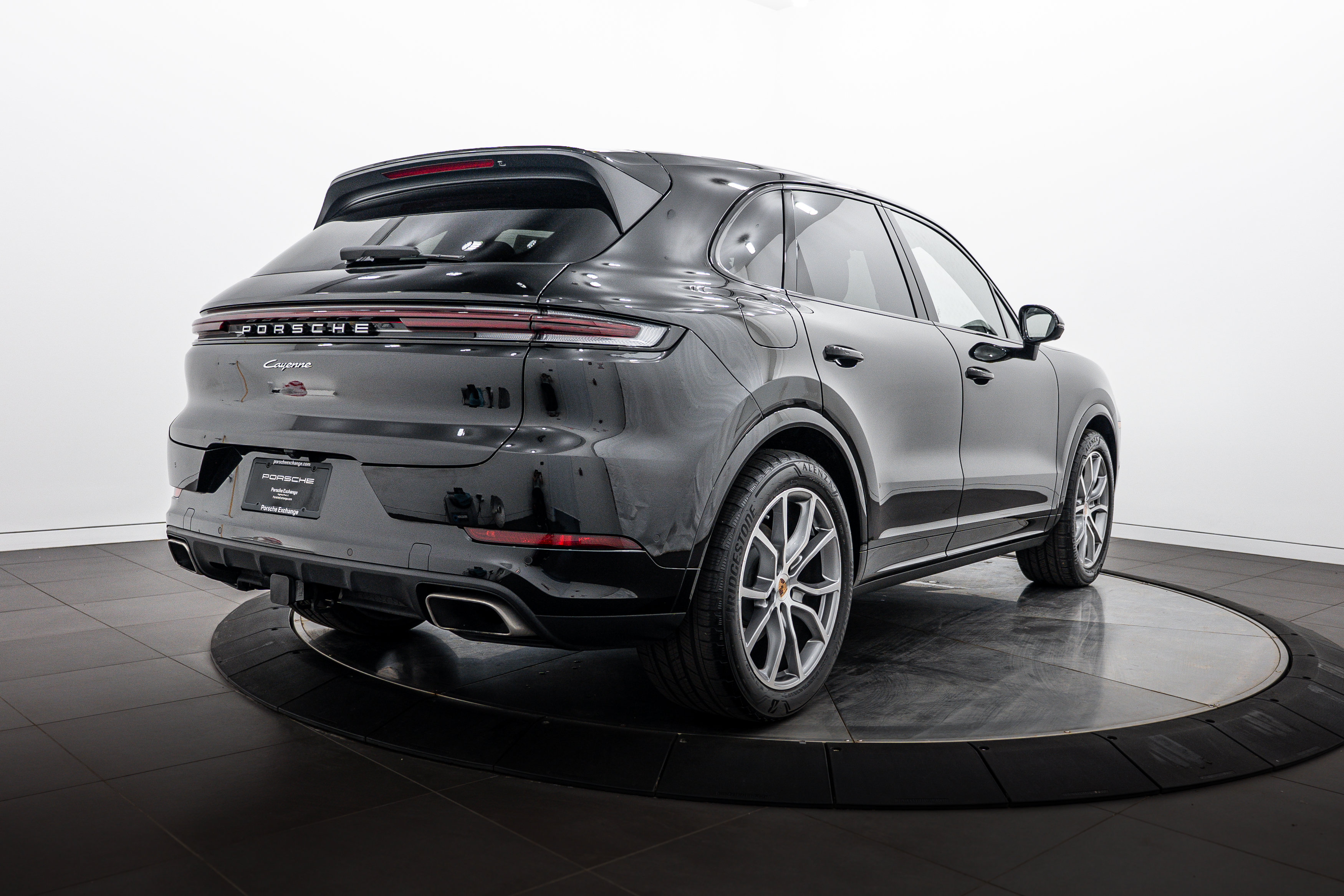 Certified 2026 Porsche Cayenne AWD/4WD image 7