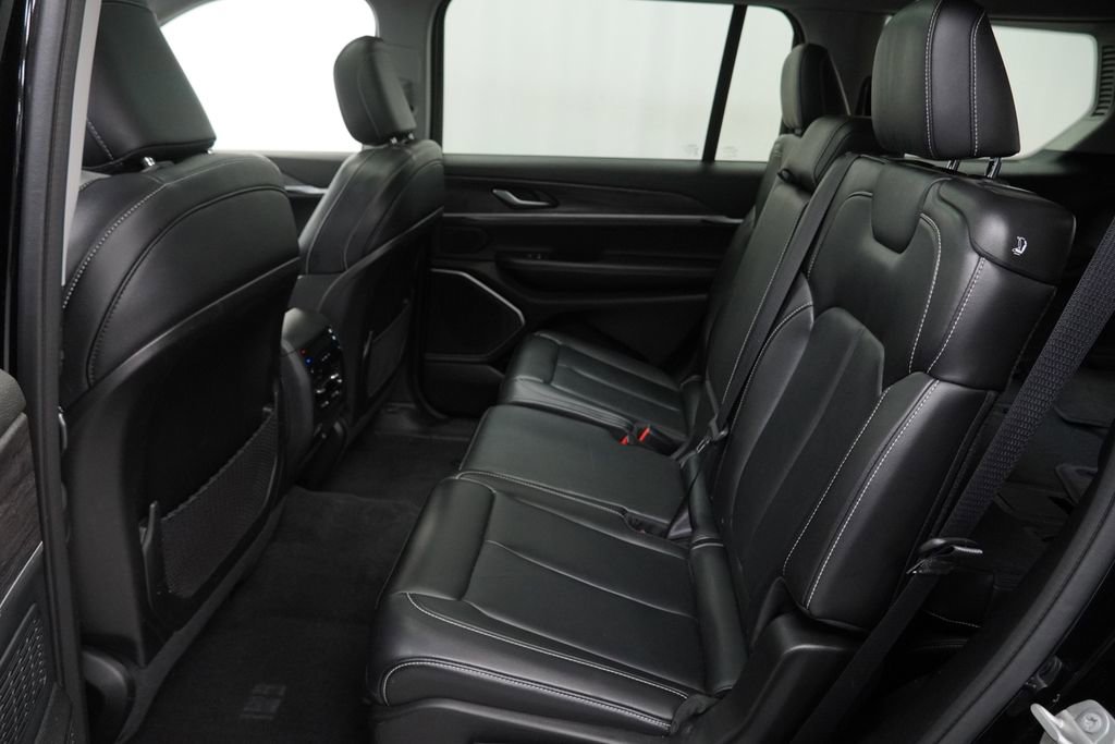 Used 2022 Jeep Grand Cherokee L Limited image 21