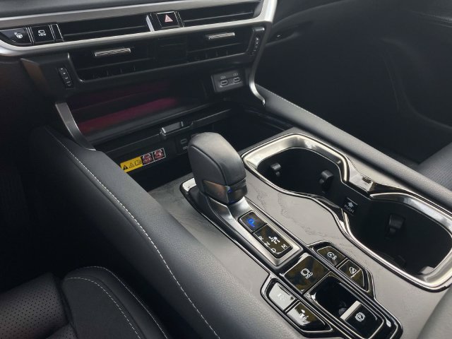 Used 2025 Lexus RX 350 AWD w/ Convenience Package image 30