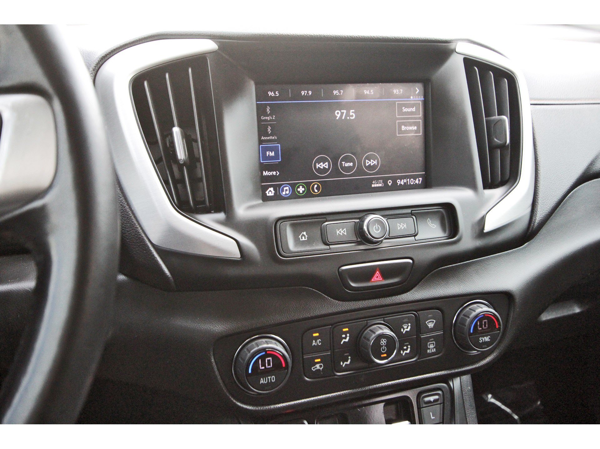 Used 2021 GMC Terrain SLE w/ Driver Convenience Package FWD image 21