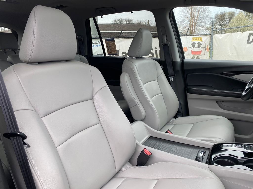Used 2022 Honda Pilot Touring image 18