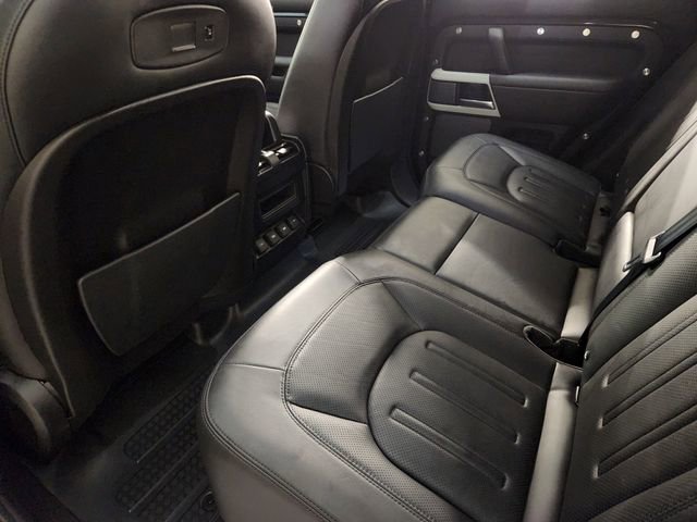 Used 2020 Land Rover Defender 110 HSE image 29