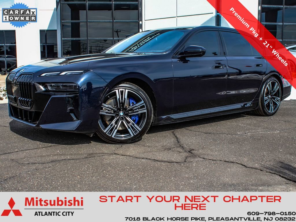 Used 2024 BMW i7 xDrive60 image 1