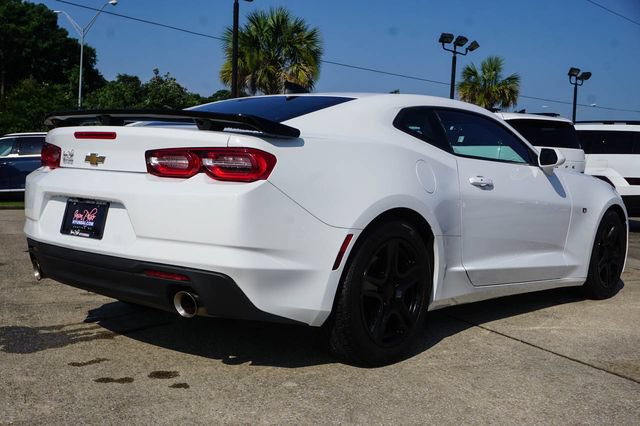 Used 2023 Chevrolet Camaro LT RWD image 4