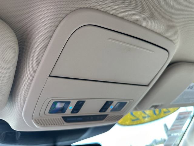 Used 2022 Ford Explorer Platinum w/ Equipment Group 601A image 9