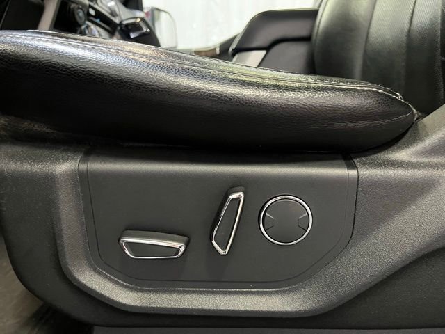 Used 2018 Ford F150 Lariat w/ Equipment Group 502A Luxury AWD/4WD image 14