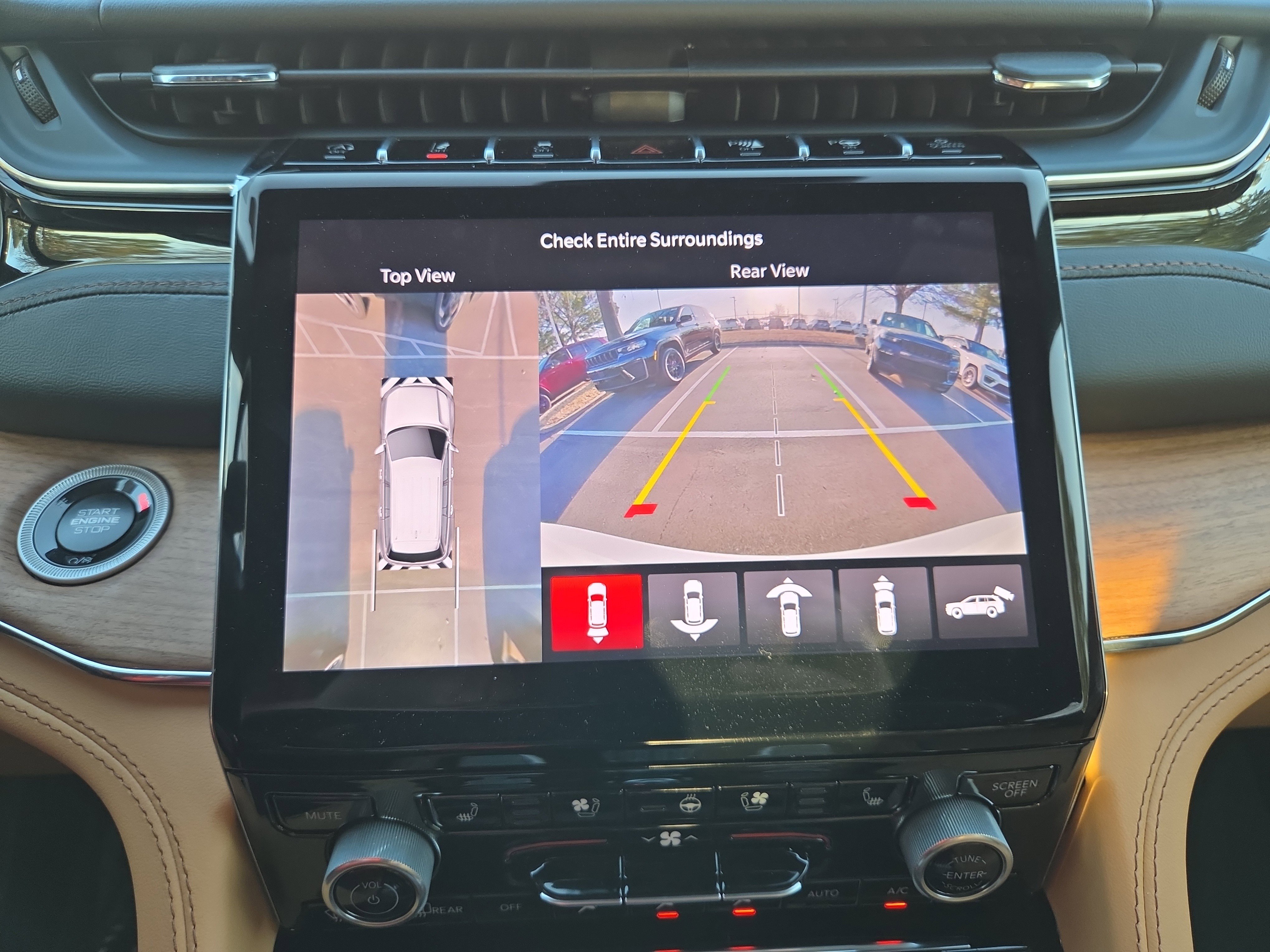 New 2025 Jeep Grand Cherokee Summit image 10