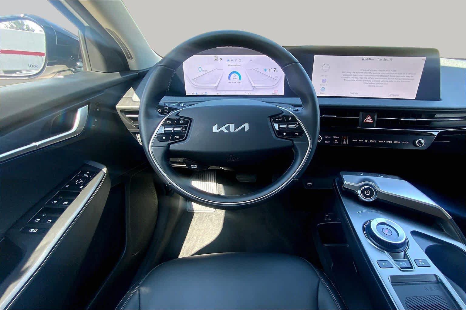 Used 2024 Kia EV6 Light RWD image 5