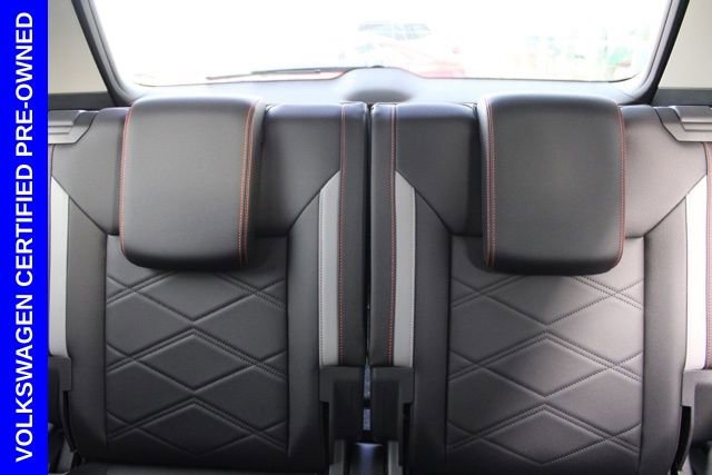 Used 2025 Volkswagen Atlas Peak Edition SE image 28