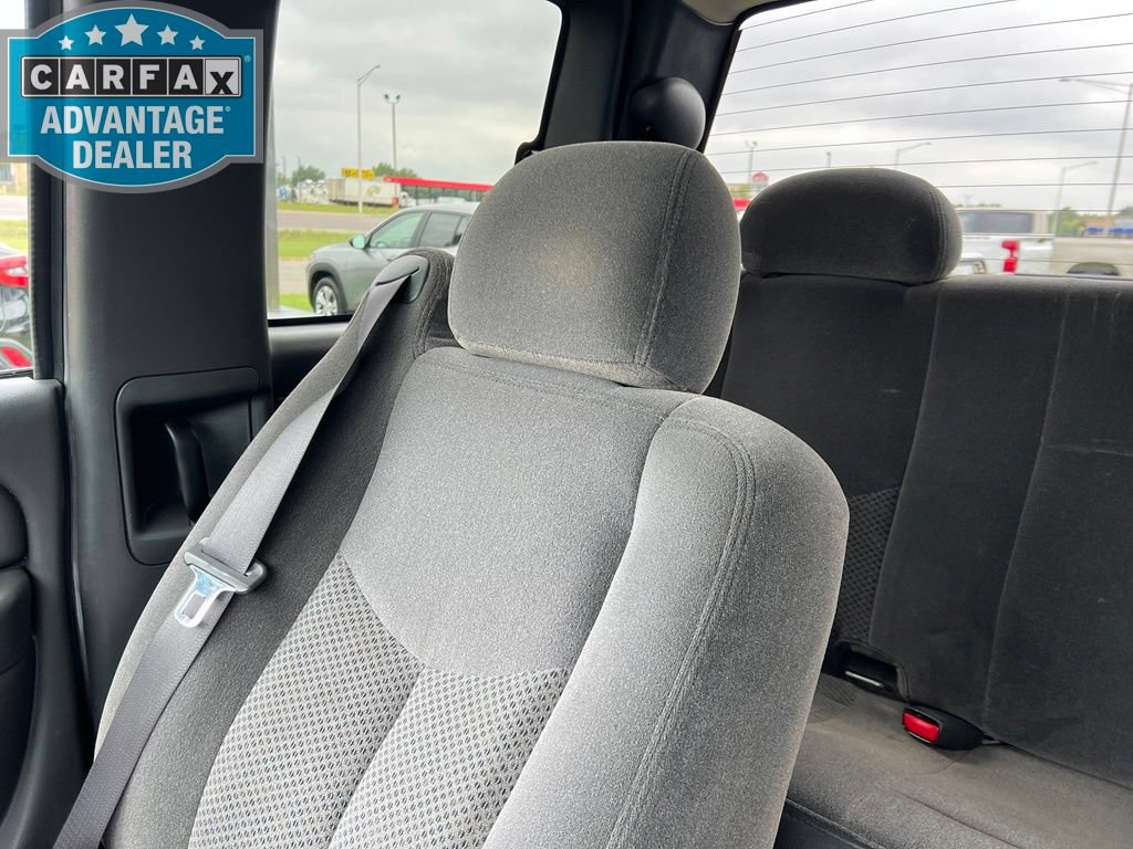 Used 2006 Chevrolet Silverado 1500 LS RWD image 16