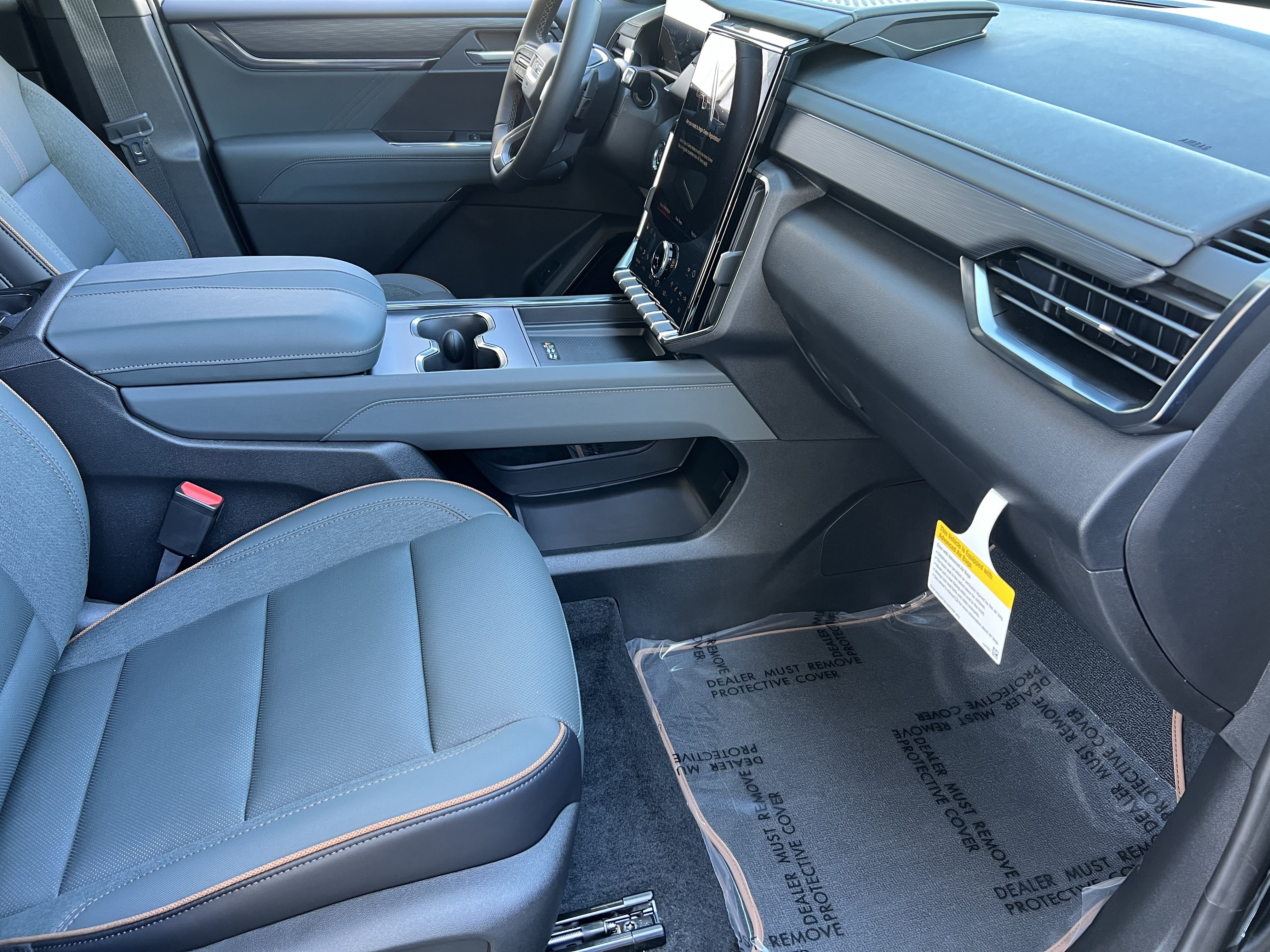 New 2026 GMC Acadia AT4 w/ Super Cruise Package AWD/4WD image 27