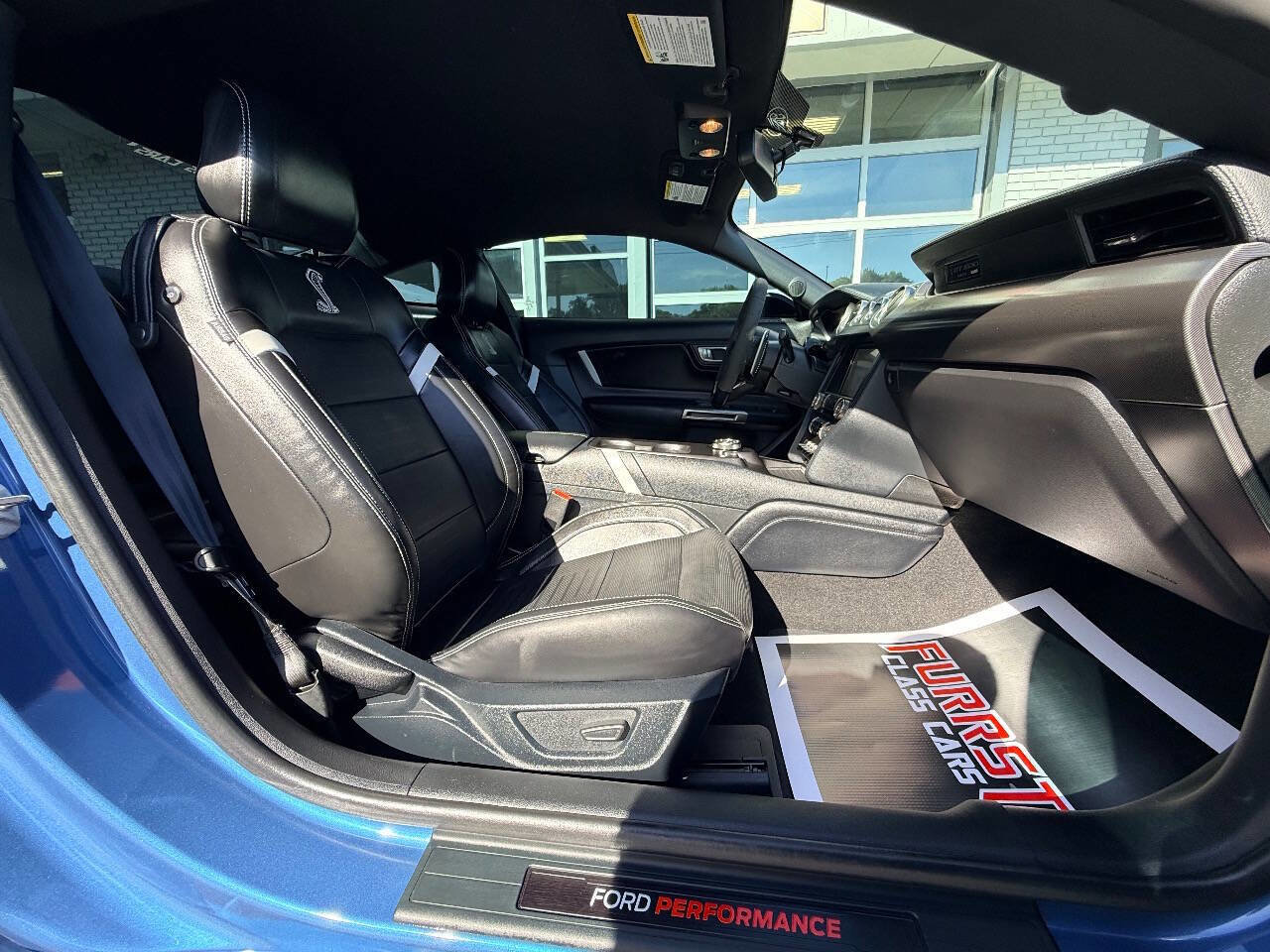 Used 2021 Ford Mustang Shelby GT500 w/ Technology Package image 35