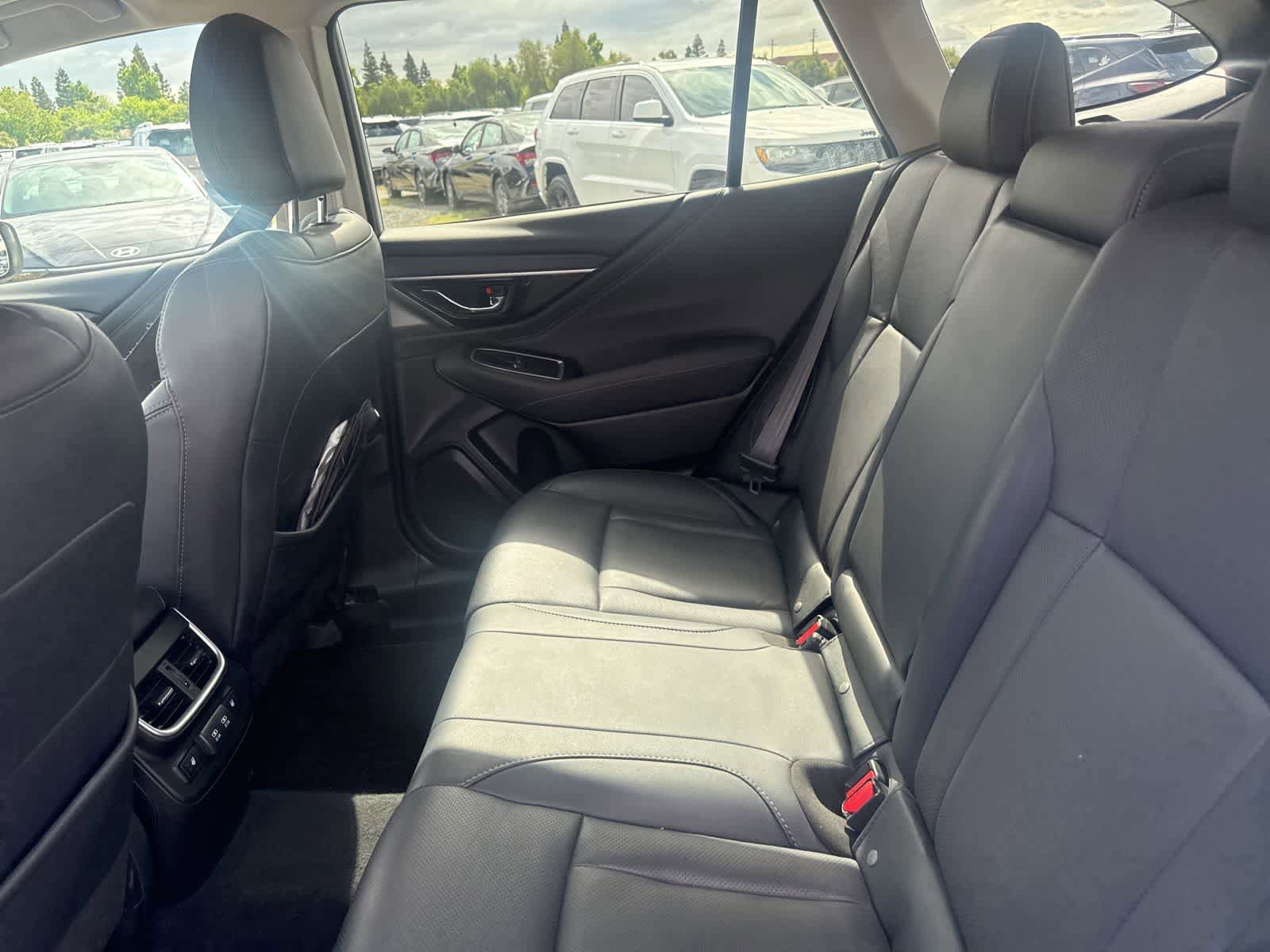 Used 2022 Subaru Outback Limited w/ Popular Package #2 image 16