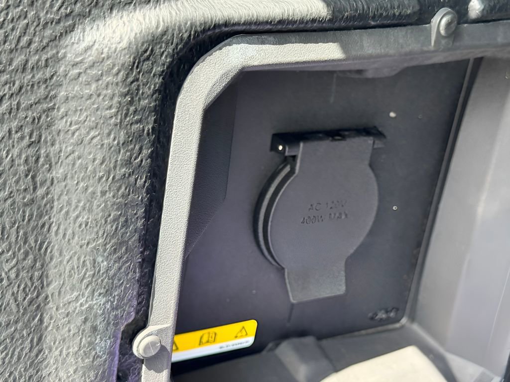 Used 2022 Ford F150 Lariat w/ Equipment Group 502A High image 46