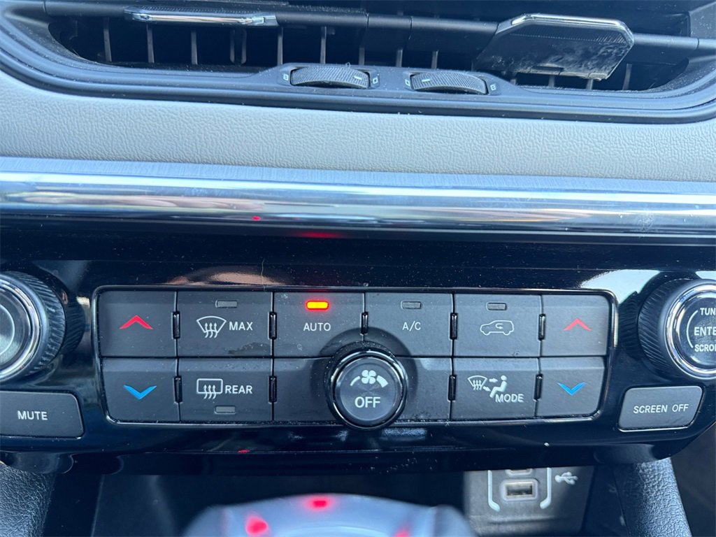 Certified 2024 Jeep Compass Limited image 29