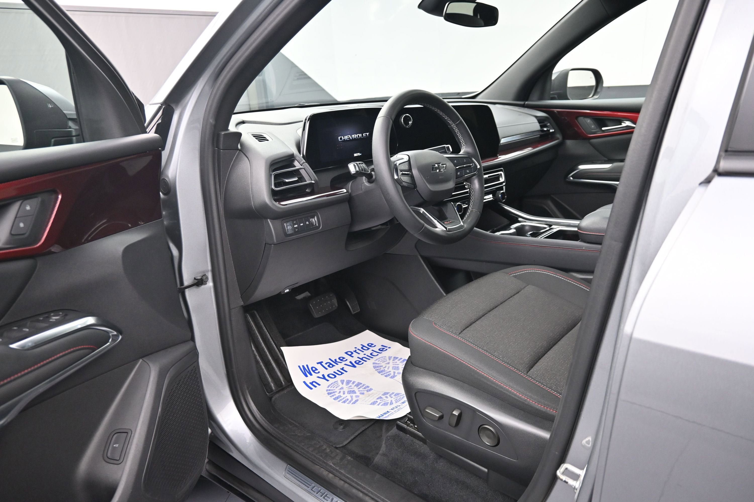 Certified 2024 Chevrolet Traverse Z71 AWD/4WD image 9