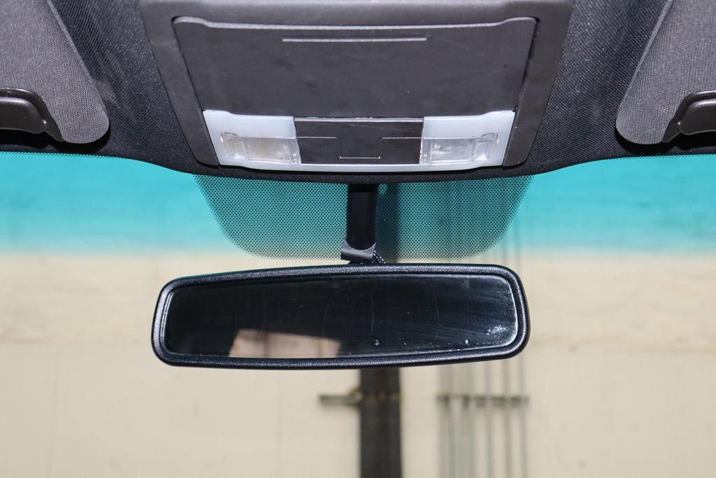 Used 2015 Ford Explorer XLT w/ Equipment Group 202B image 29