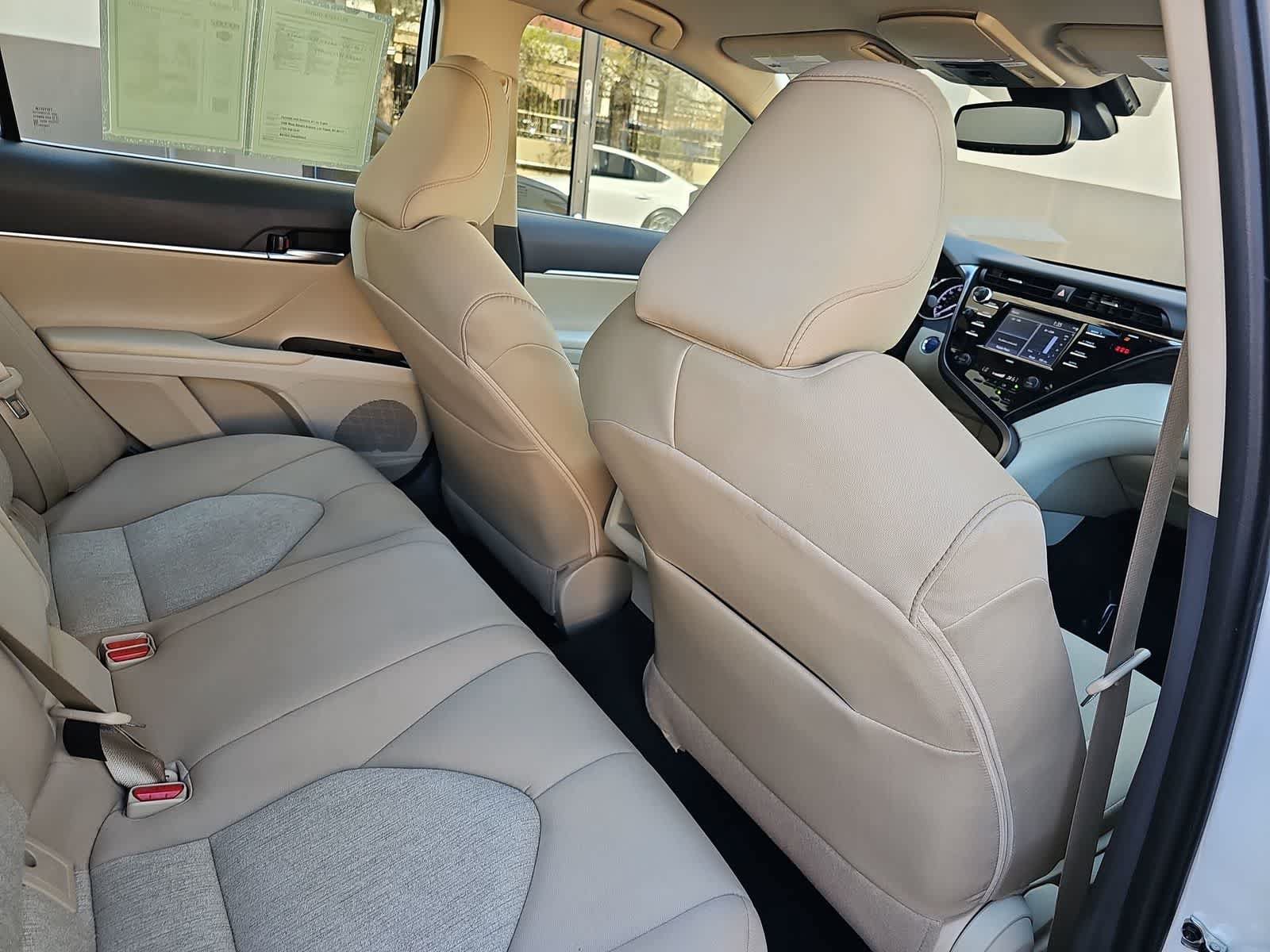 Used 2020 Toyota Camry LE w/ Fleet Convenience Package FWD image 16