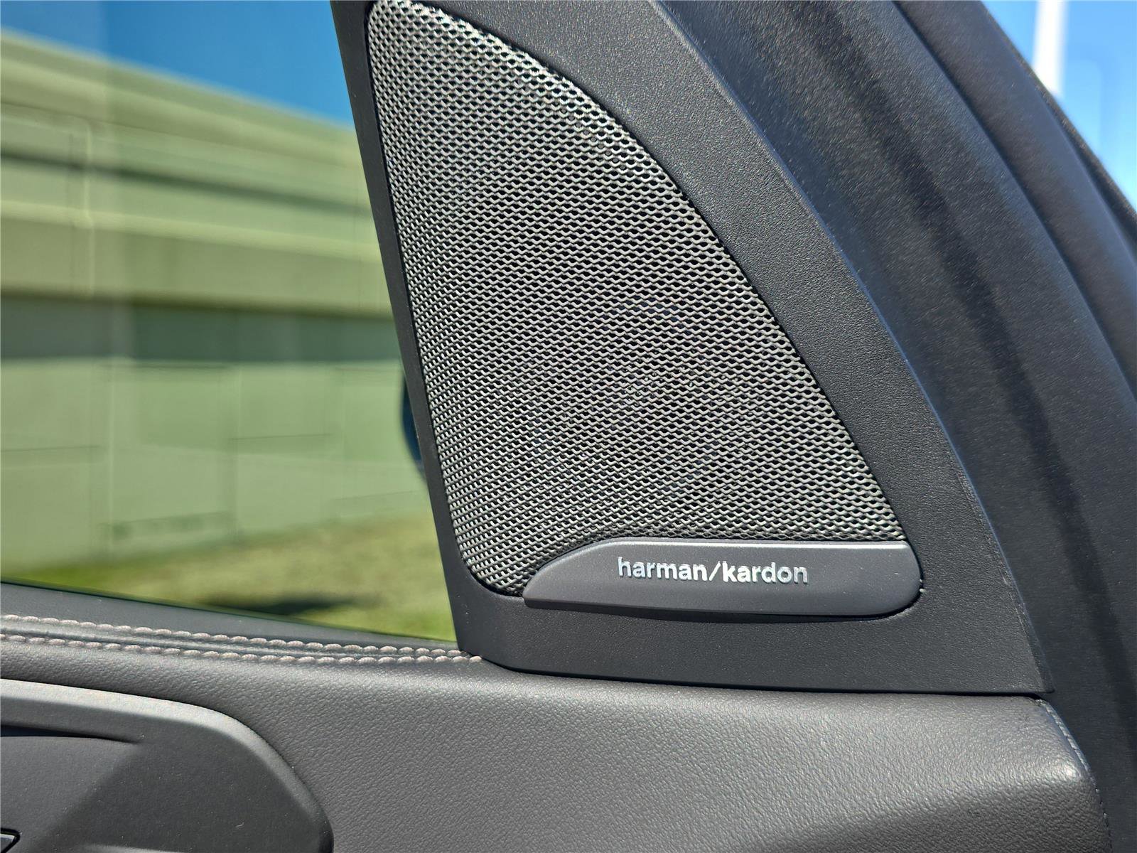 Used 2024 BMW X5 sDrive40i w/ M Sport Package image 29