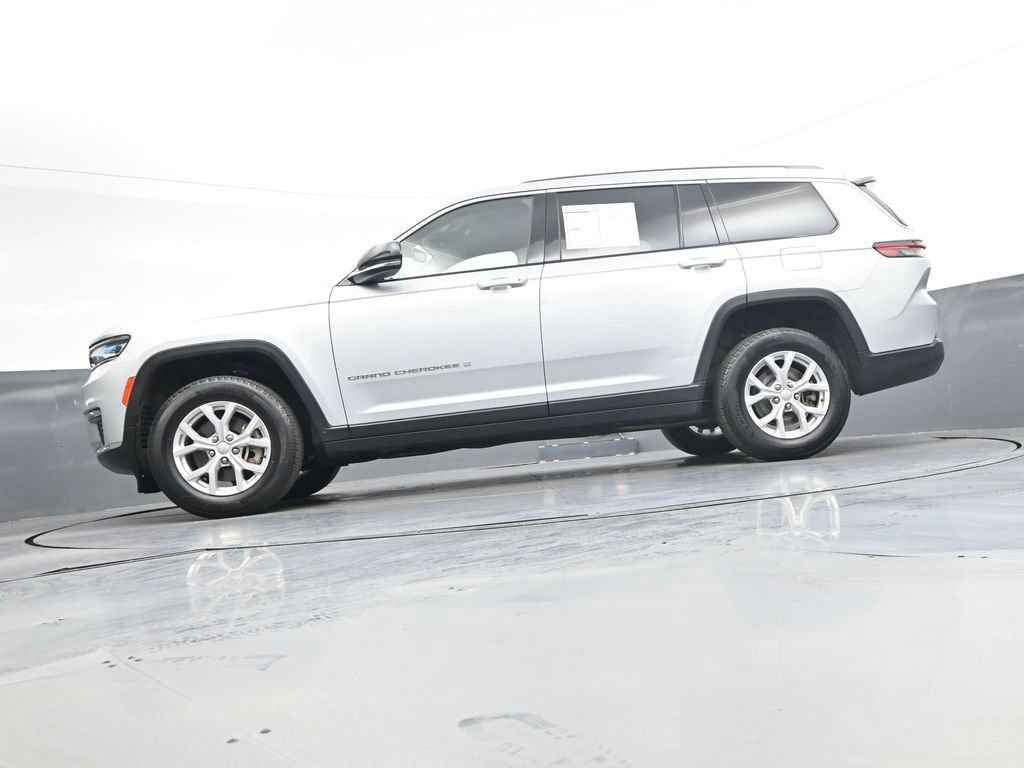 Used 2023 Jeep Grand Cherokee L Limited AWD/4WD image 48