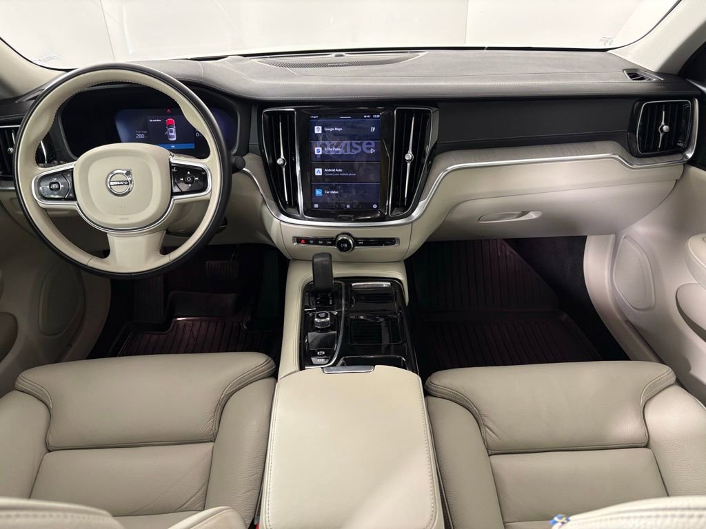 Used 2024 Volvo S60 T8 Ultimate w/ Climate Package image 32