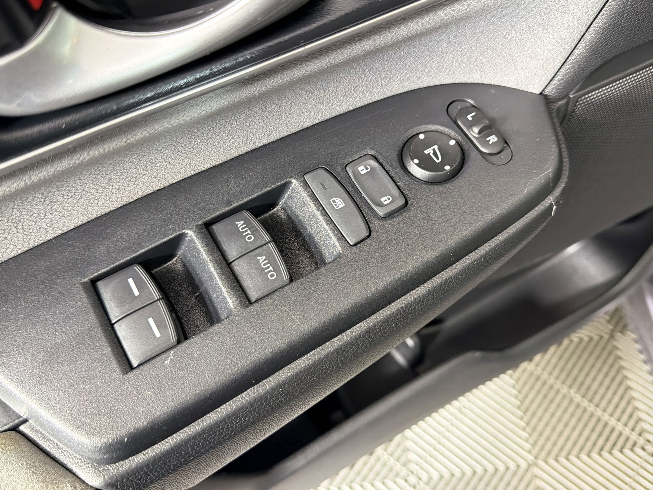 Used 2020 Honda CR-V EX image 18