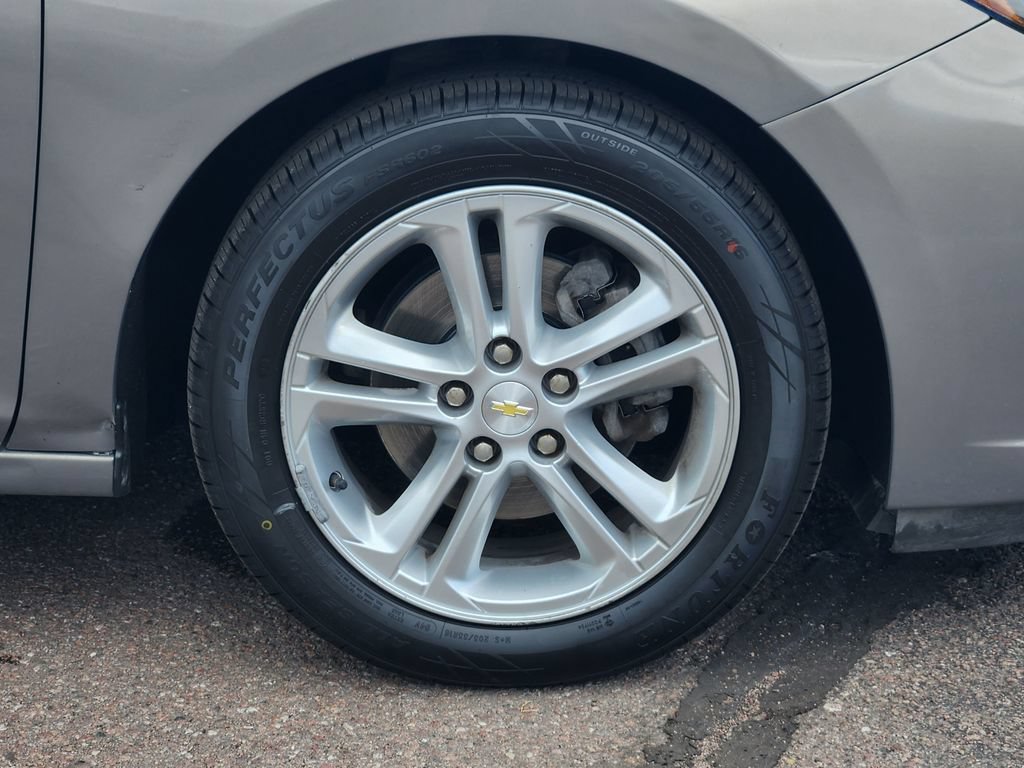 Used 2018 Chevrolet Cruze LT FWD image 30