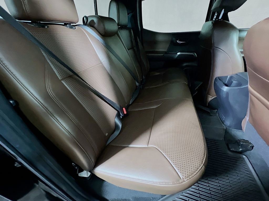 Certified 2022 Toyota Tacoma Limited image 25