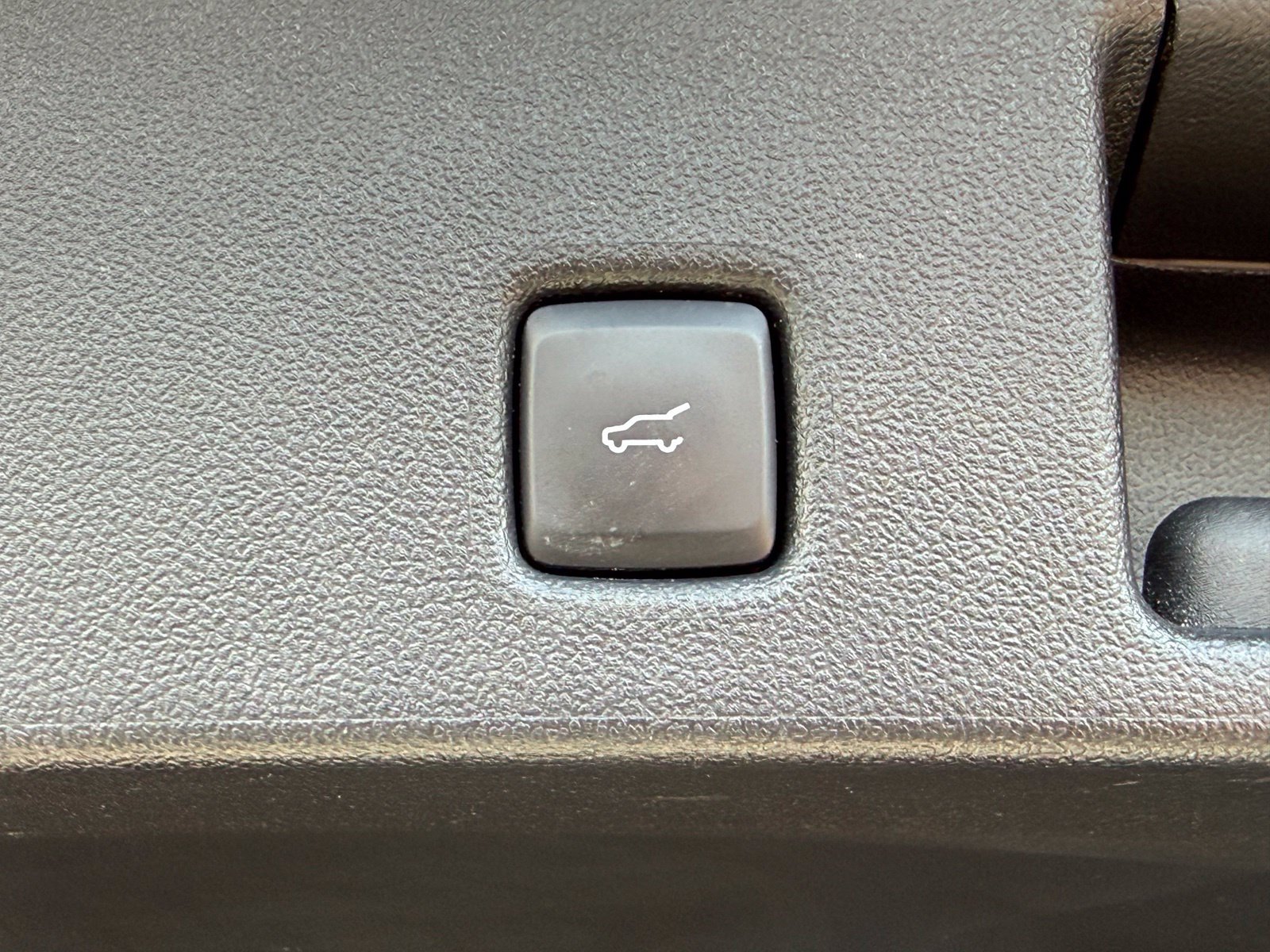 Used 2024 Ford Escape ST-Line Elite w/ Premium Technology Package AWD/4WD image 38