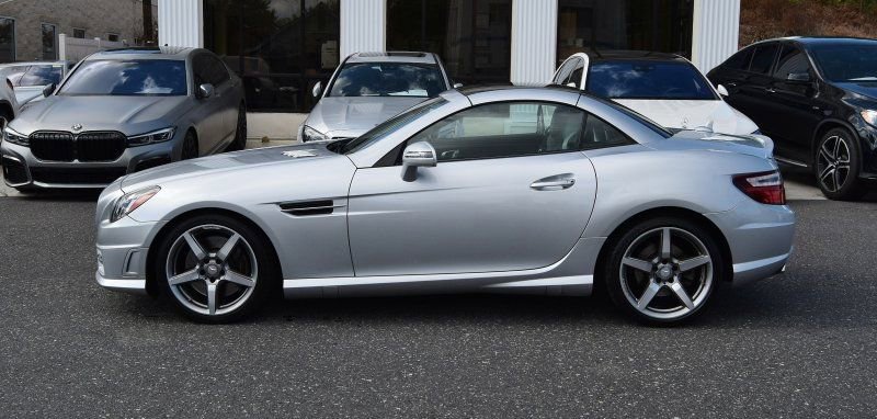 Used 2015 Mercedes-Benz SLK 250 w/ Premium Package image 4