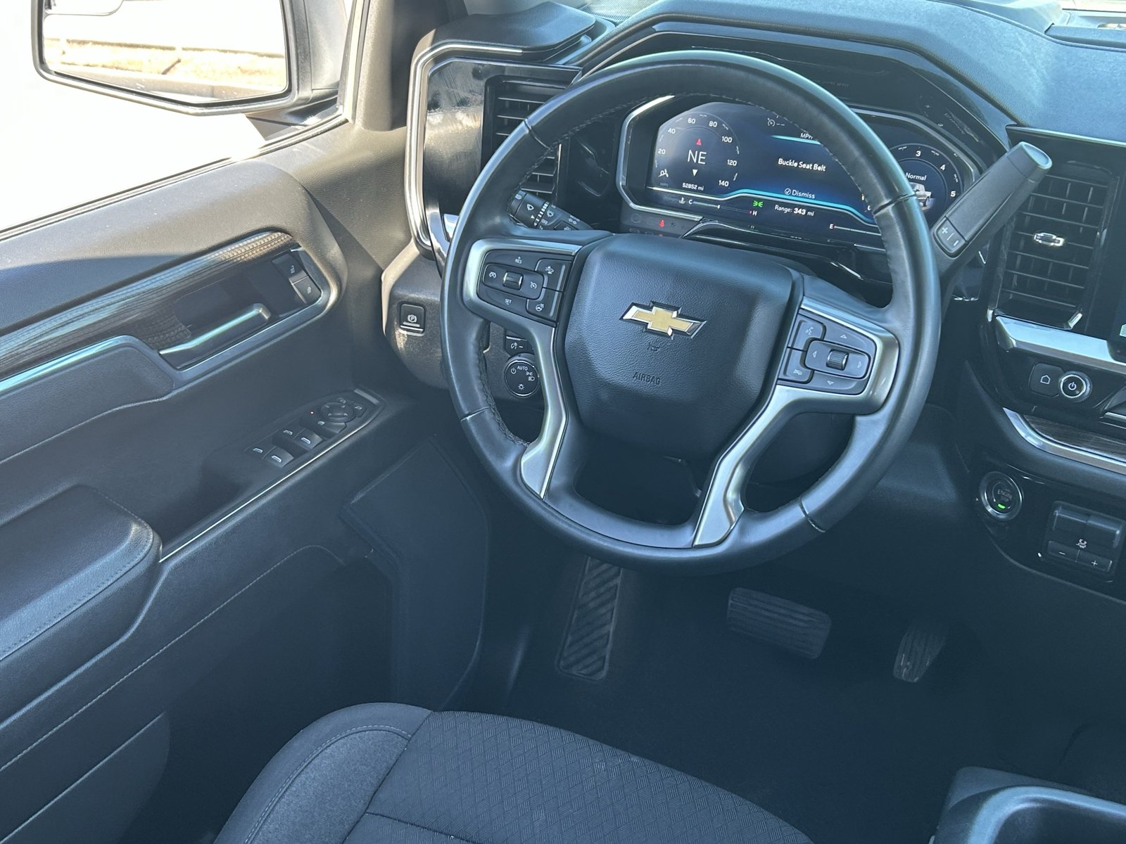 Certified 2025 Chevrolet Silverado 1500 LT RWD image 15