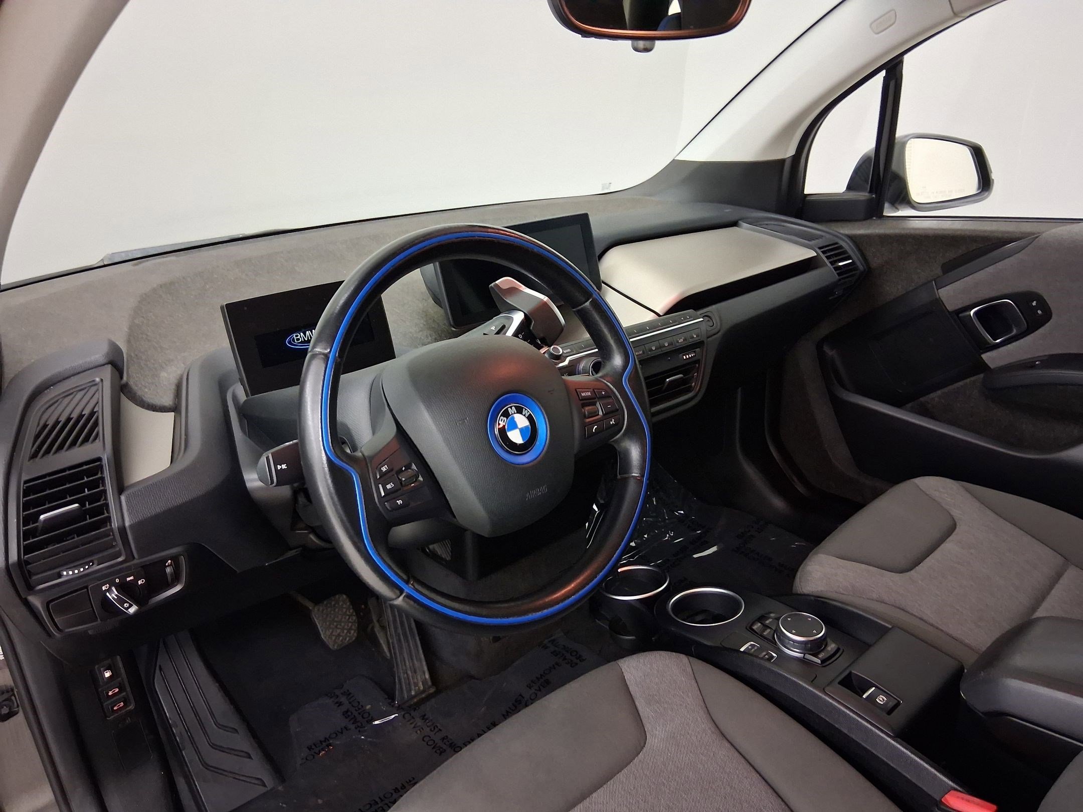 Used 2016 BMW i3 4dr HB w/Range Extender image 2
