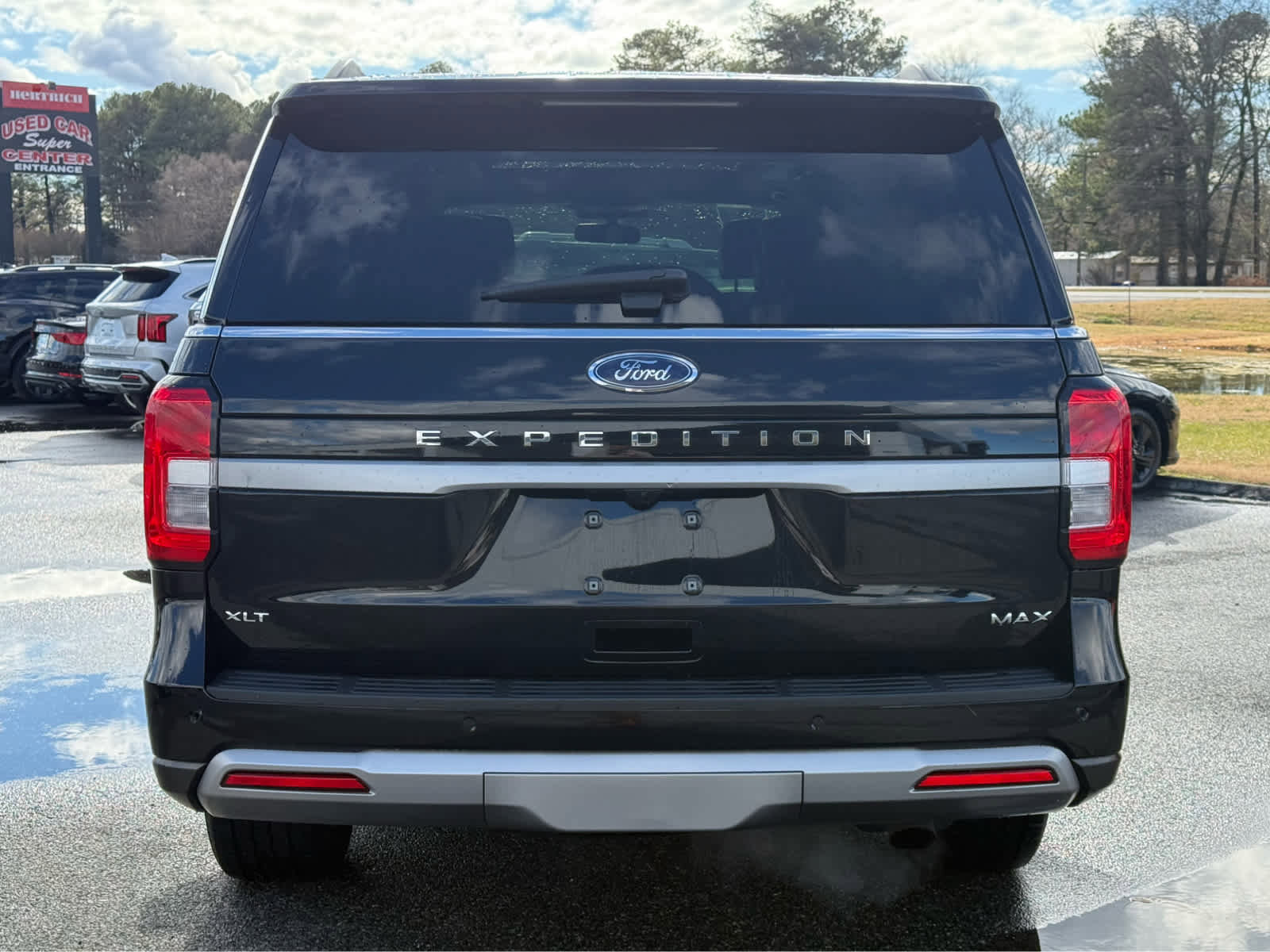 Used 2022 Ford Expedition Max XLT image 8