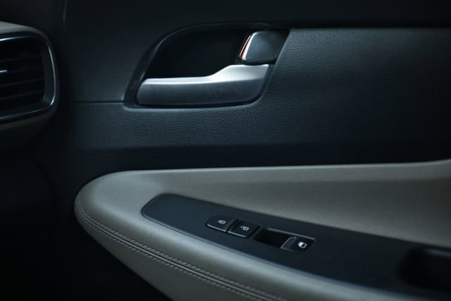 Used 2023 Hyundai Santa Fe SE image 39